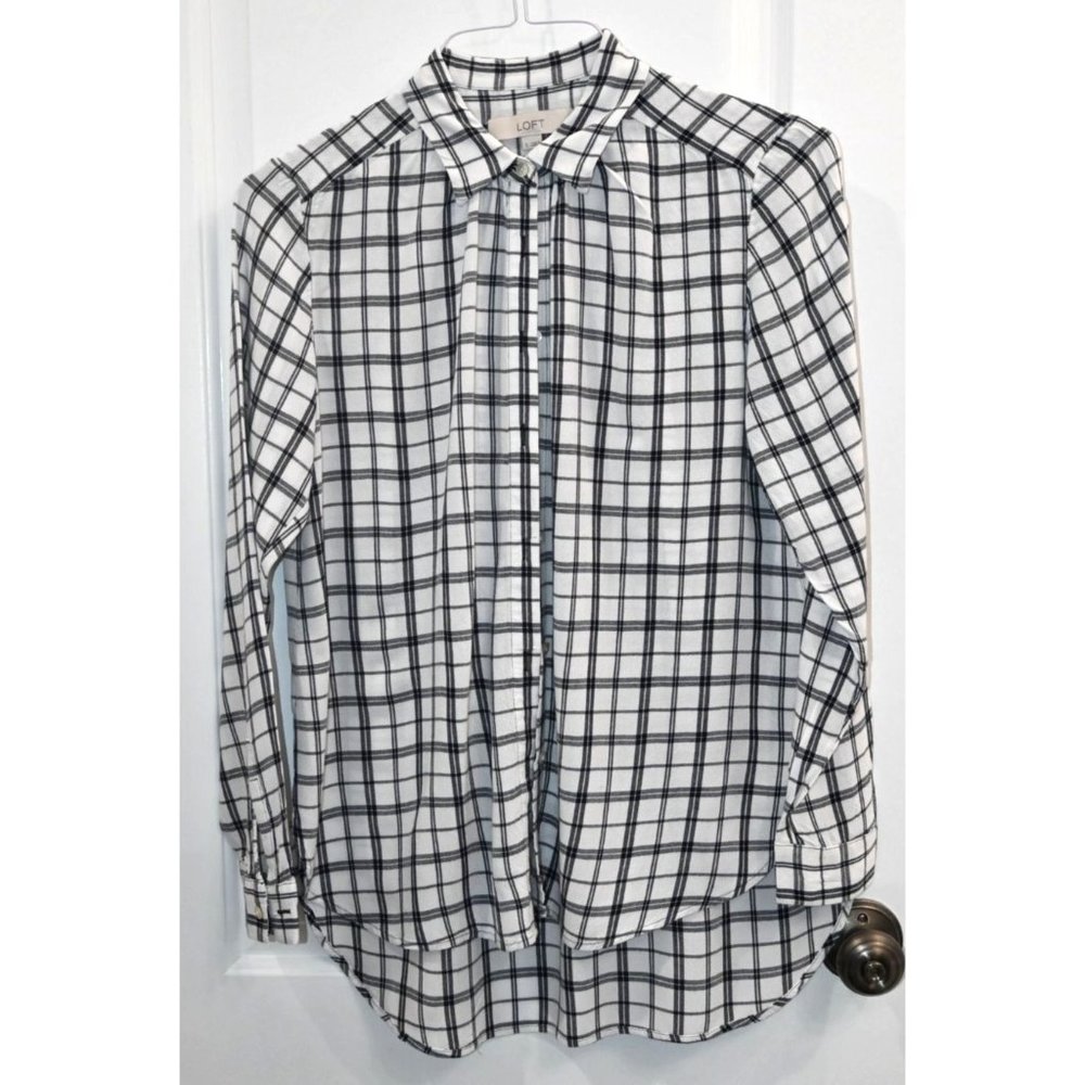 Loft Womens Long-Sleeve Button-Up Blouse Shirt Top Size Small - Picture 1 of 2